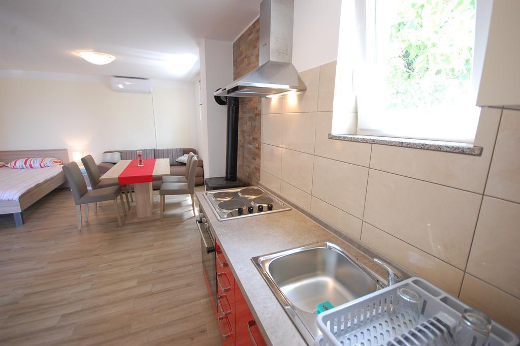 Sveti Vid-Miholjice Apartment Bazdaric By El-Pi Tours מראה חיצוני תמונה